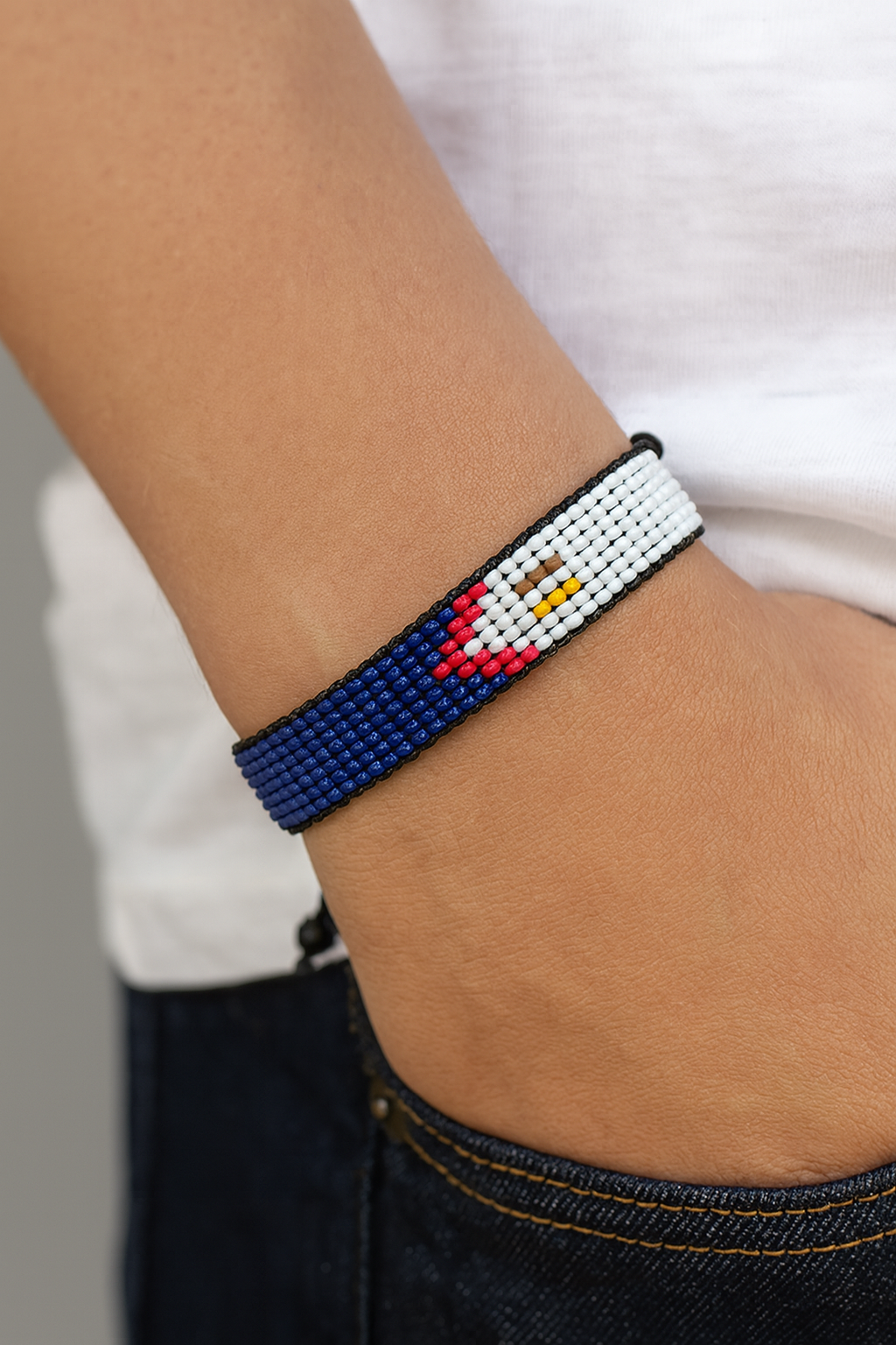 American Samoa Flag Bracelet: Handmade Adjustable Beaded Wristband