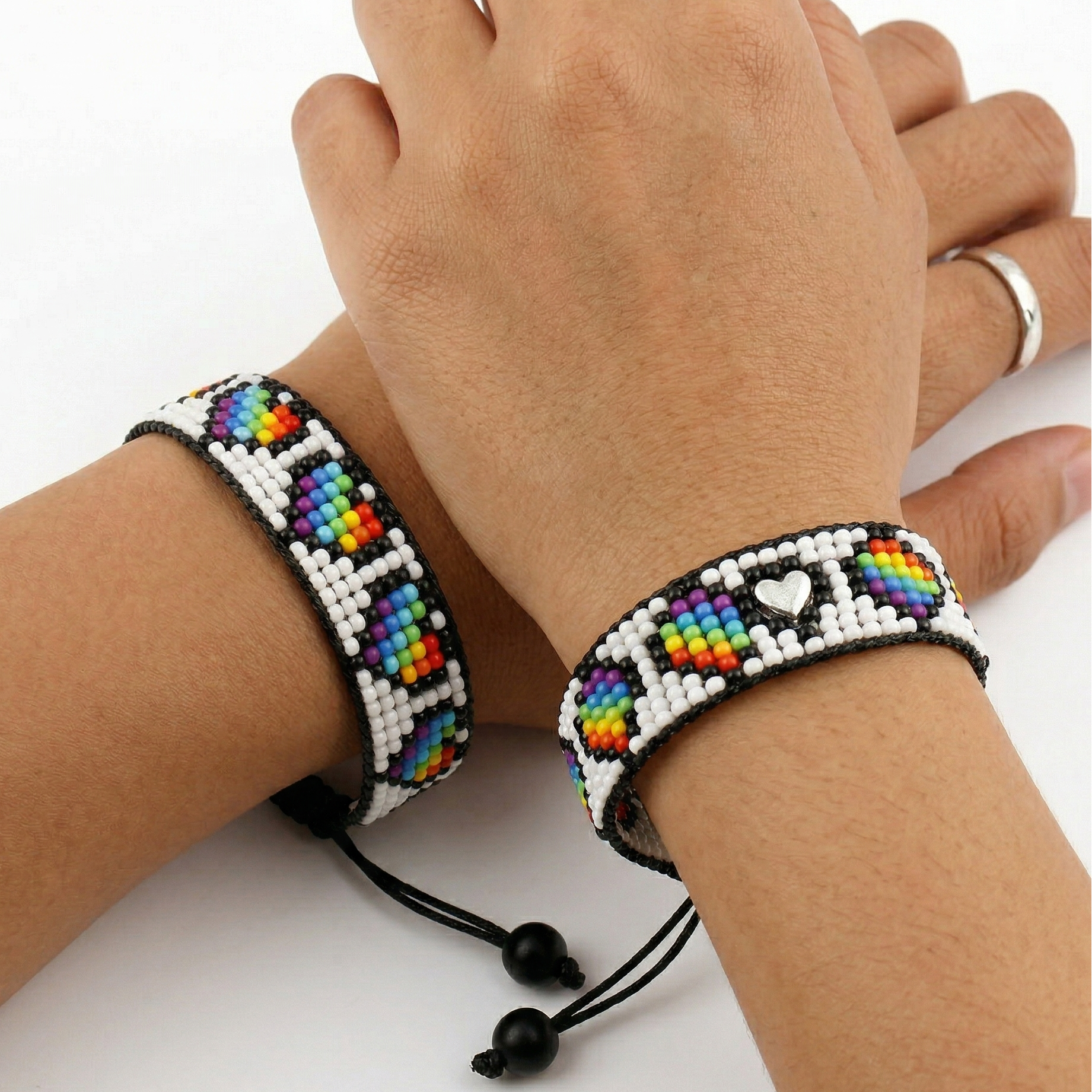 Armbänder für Autismus-Bewusstsein – Handgefertigter verstellbarer Schmuck – Regenbogen-Puzzle-, Unendlichkeits-, Herz- & Pride-Designs – Unisex