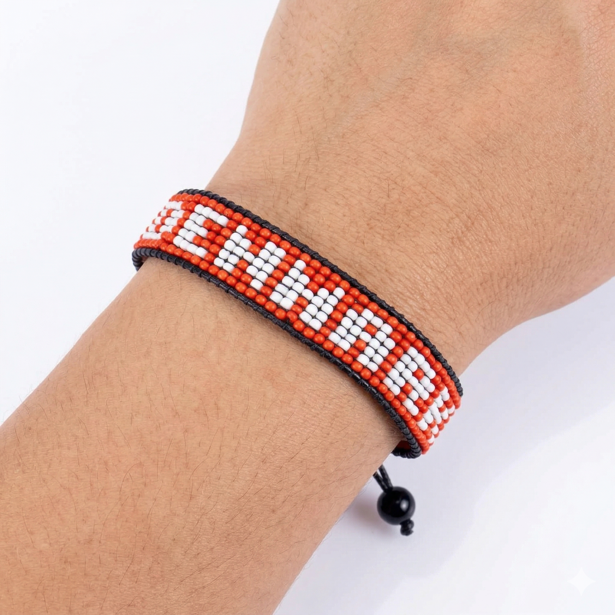Coupe du Monde 2026 Danemark – Bracelet Drapeau en Perles – Fait main et Ajustable