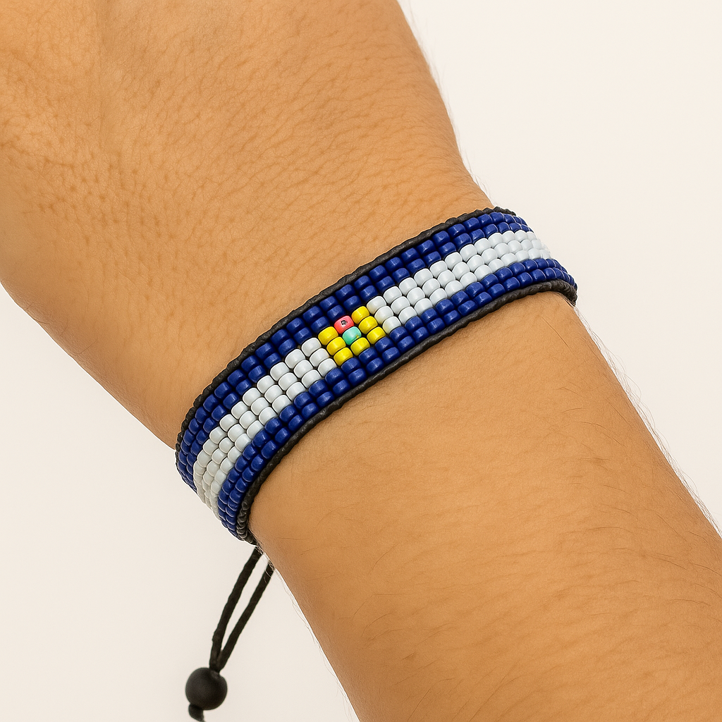 El Salvador Flag Bracelet: Handmade Adjustable Beaded Wristband