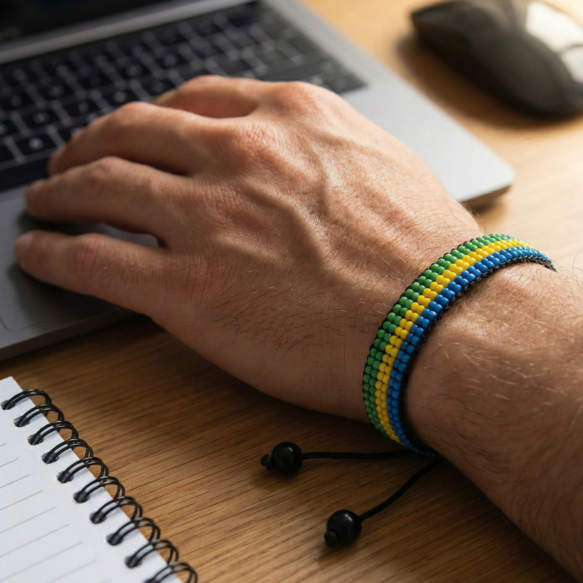 Bracelet drapeau du Gabon : Bracelet fait main, bracelet ajustable en perles