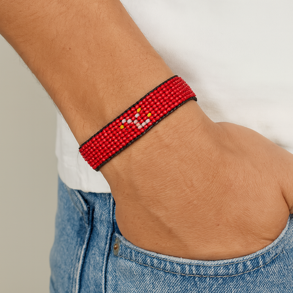 Armband mit Flagge der Isle of Man: Handgefertigtes, verstellbares Perlenarmband