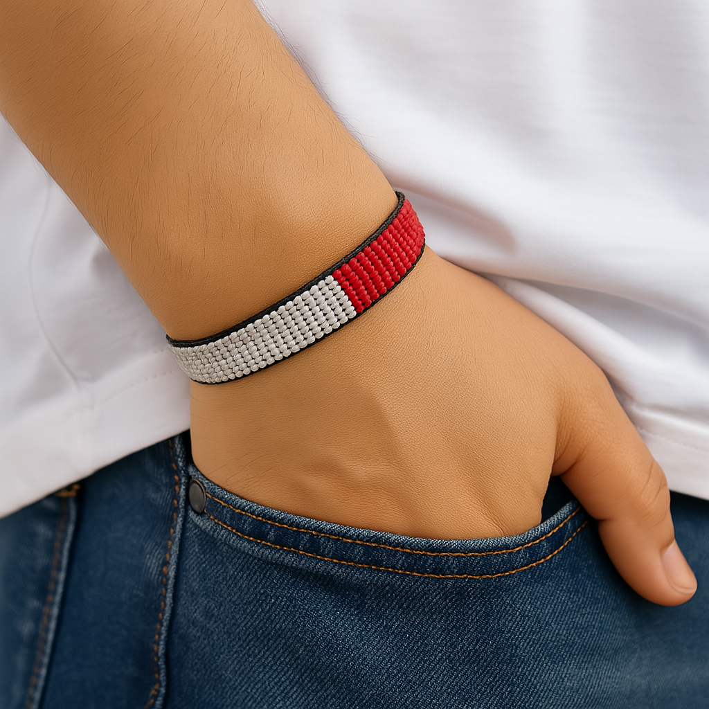 Malta Flaggenarmband: Handgemachtes, verstellbares Unisex-Armband im Boho-Stil