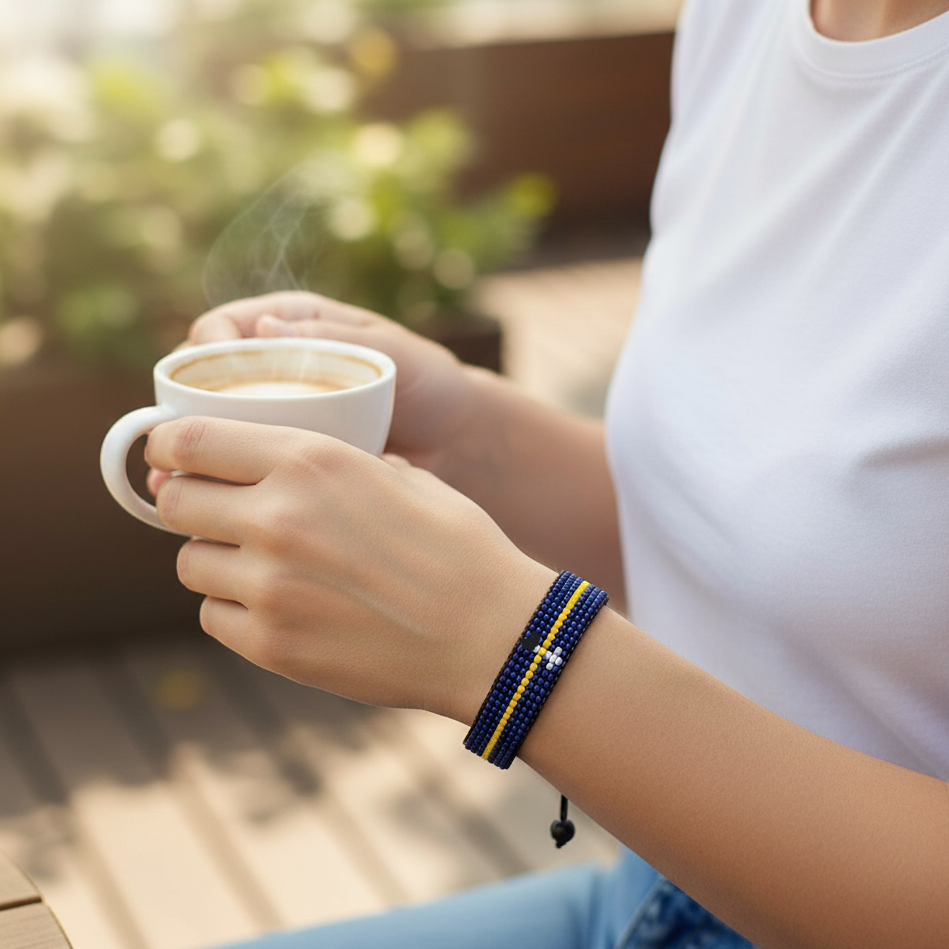Nauru Flaggenarmband: Verstellbares, geflochtenes Boho-Stil Seilarmband für Frauen & Männer