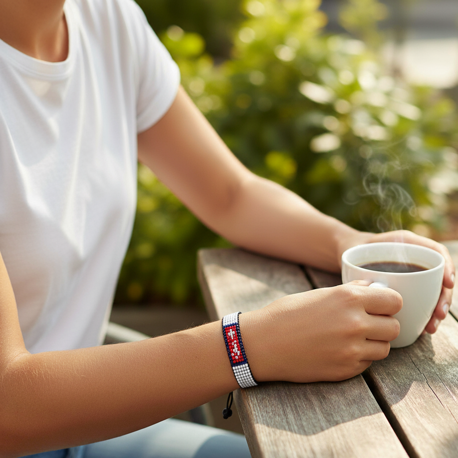 Nepal Flag Armband: Verstellbares Boho-Seilarmband für Damen und Herren