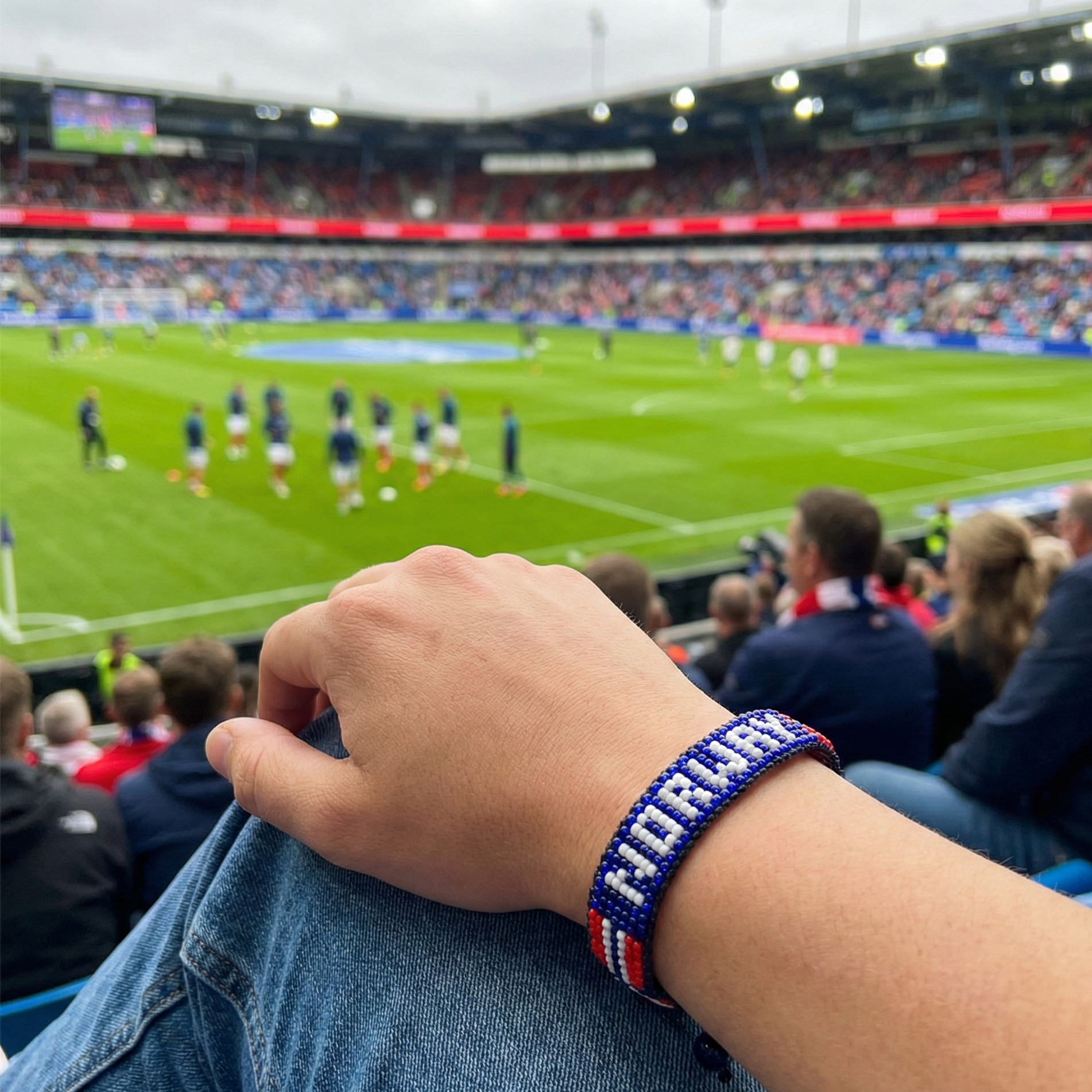 Fußball-Weltmeisterschaft 2026 Norwegen Perlenarmband – handgemacht & verstellbar