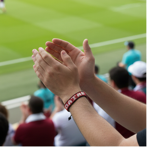 Bracelet drapeau perlé Qatar Coupe du Monde 2026 – Fait main et ajustable