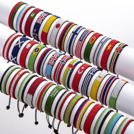 Maldives Flag Bracelet: Handmade Bracelet,Adjustable Beaded Boho-Style Rope Bracelet with Patriotic Design